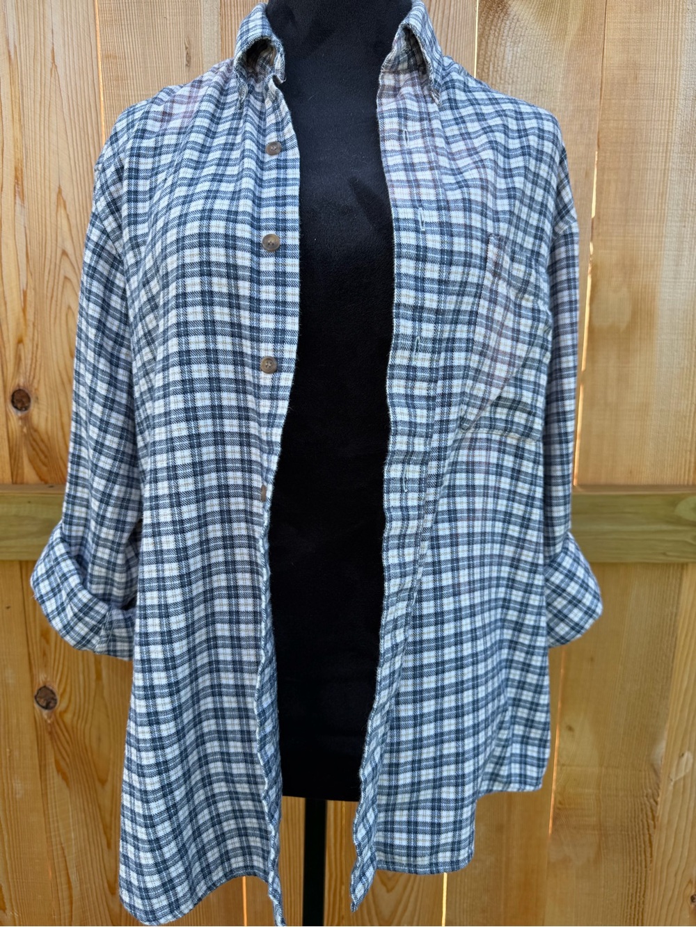 Bay Area Traders distressed flannel size M